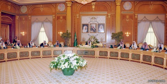 وزير الصحة: لن نعدم الإبل المصابة بـ”كورونا”.. ومازلت آكل لحومها وأشرب لبنها