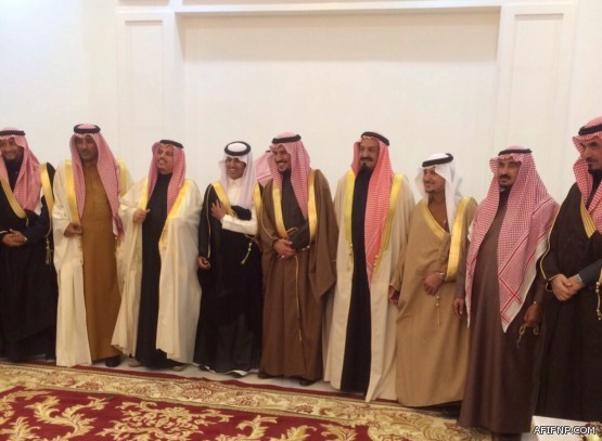 “العمل” تطلق غداً خدمات إصدار التأشيرة ونقل الكفالة وتغيير المهن إلكترونياً