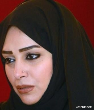 مستشار قانوني: السجن أو الجلد عقوبة تعزيرية لمفتشة جوال زوجها