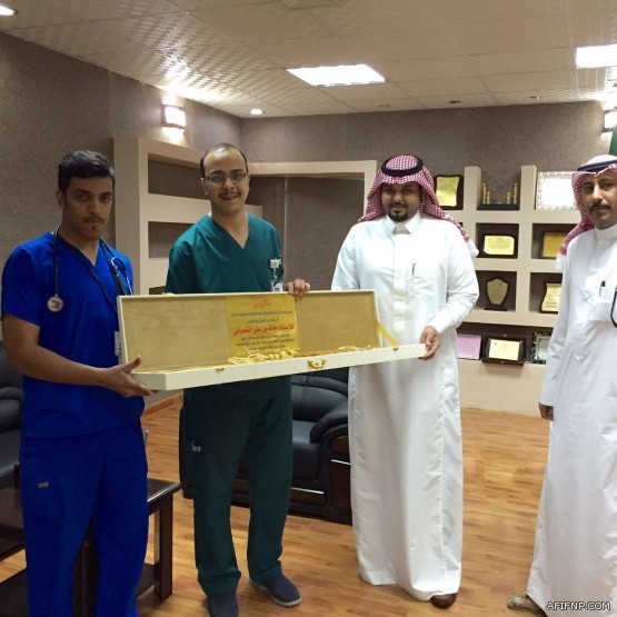 خادم الحرمين يغادر جدة متوجهاً إلى خارج المملكة في إجازة خاصة