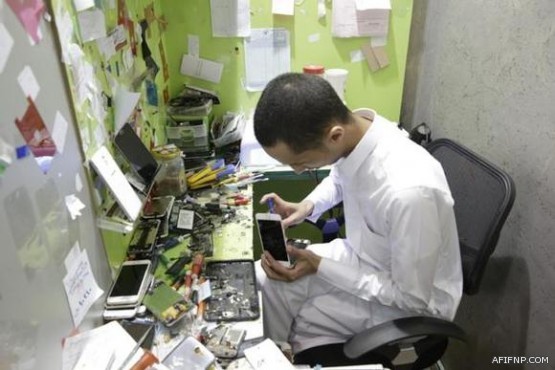 “الغذاء والدواء” تحذر من شراء مياه معبأة تروج لعلاج بعض الأمراض