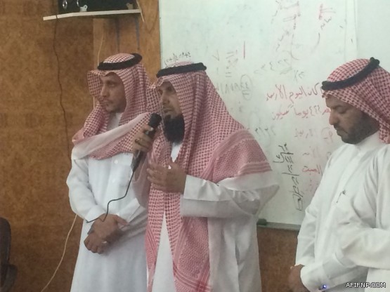 الدكتور : عائض القرني في فرع جمعية إنسان بعفيف