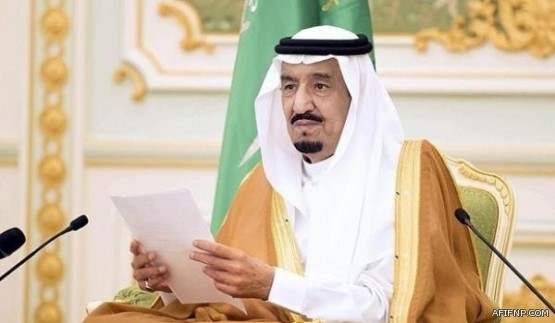 أمر ملكي بإعفاء وزير العمل من منصبه.. وتعيين علي الغفيص بدلا عنه