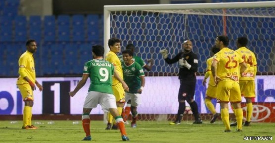 أمير القصيم يؤدي صلاة الميت على شهيد الواجب حمود الحربي