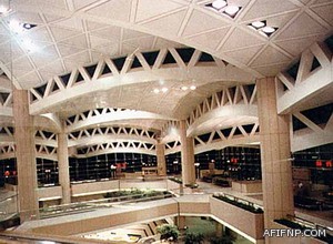 خادم الحرمين يوجه بتلبية إحتياجات العاكفين فى المسجد الحرام