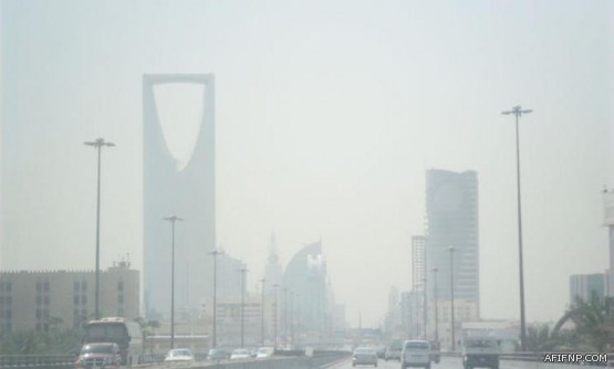 غضب عالمي من صحيفة بريطانية وصفت مرتكب جريمة مسجد كندا بـ “الذئب المنفرد”.. وناشطون: “إرهابي”