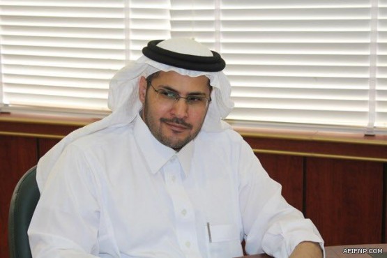 محافظ عفيف يفتتح معرض مدرسة الحي المتعلم بحضور رؤساء الدوائر الحكومية