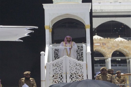 الحذيفي يُحذّر المسلمين من الغفلة التي تسد كثيراً من أبواب الخير