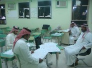 بلدية عفيف تقوم بتركيب اللوحات الإلكترونية على الطراز الحديث بمحافظة عفيف