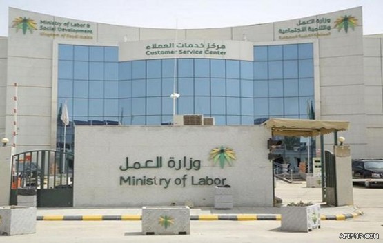 “التحالف” يحبط مخططاً حوثياً لاستهداف خطوط الملاحة الدولية بزوارق مفخخة وألغام بحرية