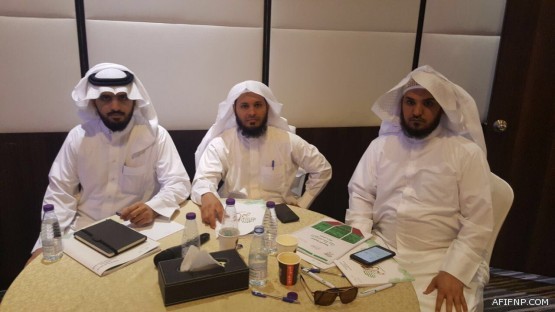 أمير الرياض يكرم المواطن الشيباني لإنقاذه طالبات وإبعادهن عن خطر حريق الحافلة المدرسية