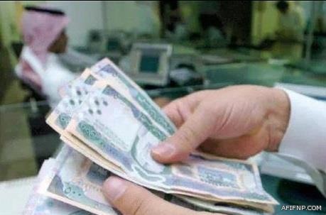 الإطاحة بتشكيل عصابي من 6 مقيمين تورطوا في سرقة أموال وبضائع ومركبات بالرياض