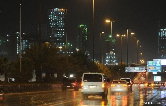 شرطة الرياض تقبض على وافد امتهن تزوير الوثائق والمستندات