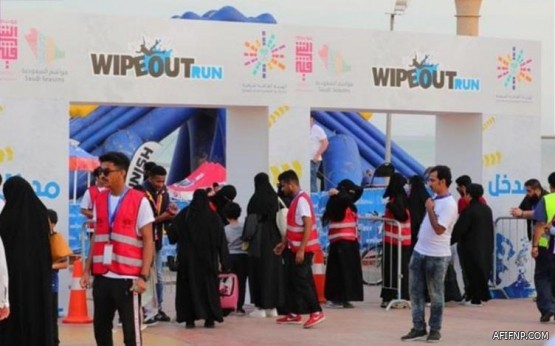 5 حالات توجب على قائد المركبة السير في أقصى يمين الطريق