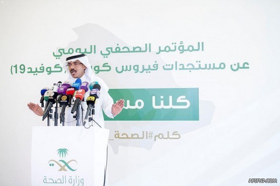 “شرطة الرياض” تقبض على 3 مواطنين سرقوا مركبتين وبطاقات صراف وأجهزة إلكترونية من أحد المنازل