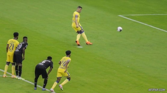 بقاء الاتحاد وهبوط الفيحاء.. وضمك يدفع الفتح للملحق