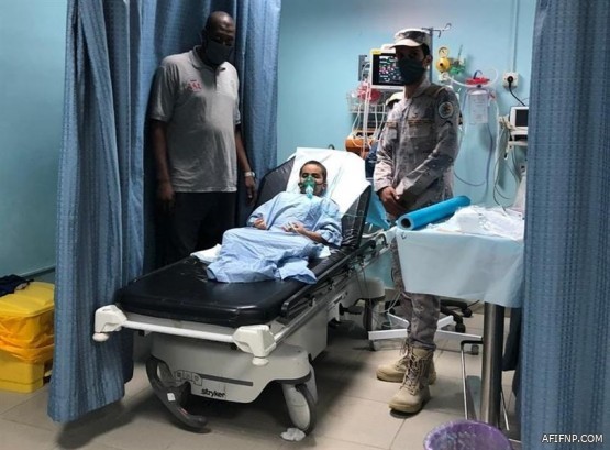 الفنان خالد سامي يدخل غرفة العمليات لإجراء زراعة كبد ويطلب الدعاء له (صورة)