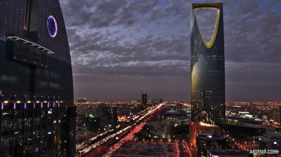 ‏”فلكية جدة”: اقتران القمر بالمريخ مساء اليوم.. ويمكن رؤية الظاهرة بالعين ‏المجردة