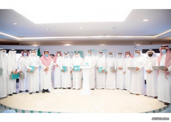 تحقيق نسب عالية وصلت إلى 98% في تحصين كبار السن بلقاح كورونا