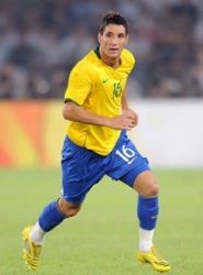 إصابة 4 شباب في حادث انقلاب بالقرب من ثانوية عفيف