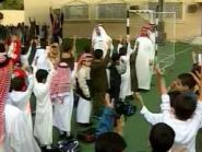 توصية تطالب بزيادة سن التقاعد إلى (65) سنه