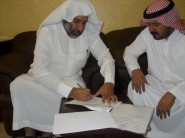 أحد أبناء عفيف يضع يده على معاناة أهالي محافظته بقصيدة شعرية شخص وضع التجار وغلاء الأسعار والعمالة المخالفة بالمحافظة