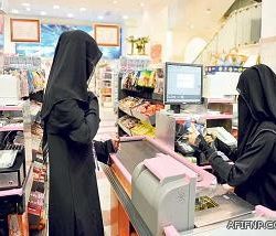 أوكامبو: قتل القذافي قد يكون جريمة حرب