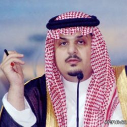 مناقشة الصعوبات التي تواجه مراكز التنمية الاجتماعية في مكة